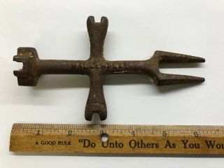 Vintage Chicago Specialty Mfg Co Malleable Multi - Tool 4 Way Wrench