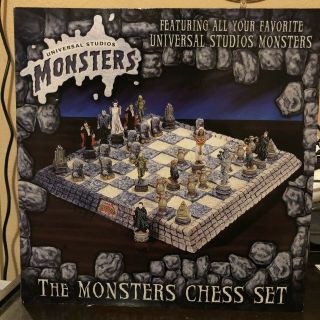 Universal Studios The Monsters Chess Set Game Collectible Rare