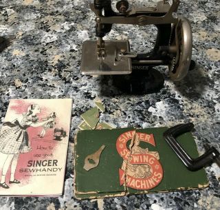 Vintage Singer Hand Crank No 20 Sewhandy Toy Child 