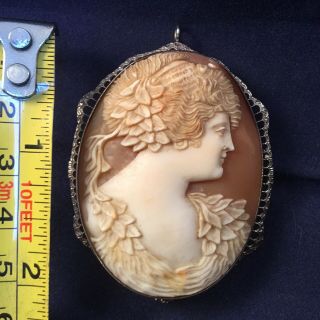 Very Large And Detailed Antique 10k Gold Cameo Brooch Pendant