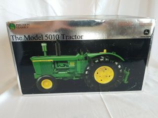 Ertl 1/16 John Deere 5010 Precision 25 Tractor