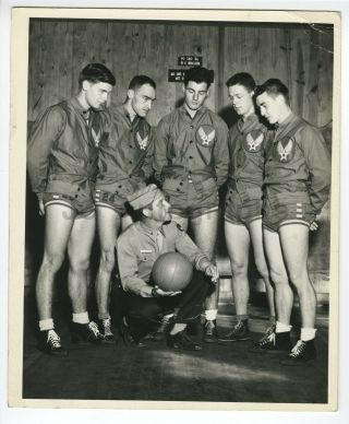 World War Ii,  U.  S.  Army Air Corps - Basketball - Era 8x10 Photograph