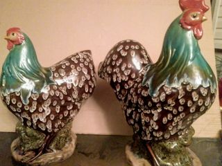 Awesome Porcelain Pottery Hen And Rooster Set