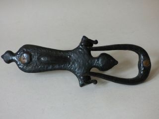 OLD HEAVY COLLECTABLE ARCHITECTURAL BLACK CAST IRON DOOR KNOCKER UK P,  P 3