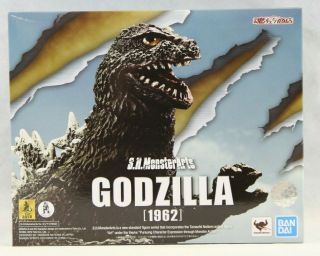 Bandai Tamashii Sh Monsterarts King Kong Vs.  Godzilla 1962 Action Figure In Hand