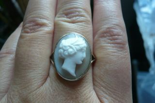 Victorian Shell Cameo And 9 Carat Gold Ring