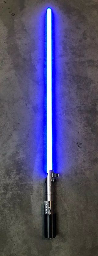 Master Replicas Lightsaber - Luke Skywalker 2007 Model Batteries