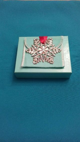 Tiffany And Co Sterling Silver 6 Point Star Holiday Ornament - Pouch/box