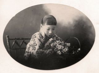 Vintage 1915 Photograph Of A Young Chinese Girls,  Shanghai