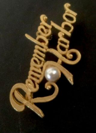 1941 Remember Pearl Harbor Brooch WWII,  Gold Script With Pearl 3