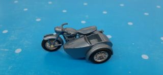 Vintage Matchbox Lesney No.  4 Triumph T110 Motorcycle With Sidecar 1