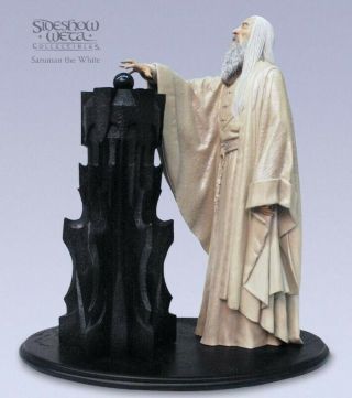 Sideshow Weta Lotr 12.  75 " Saruman The White Polystone Statue - Christopher Lee
