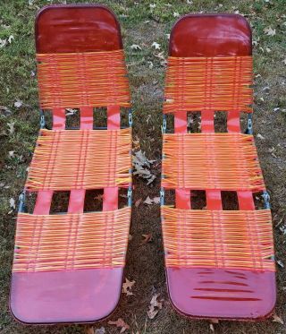 Vtg Folding Lawn Lounge Chair Pool Vinyl Tube Plastic Aluminum Yellowish/red