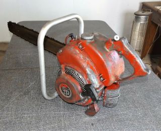 Vintage Chainsaw Remington Mall Gp General Purpose,  Running But Needs Carb Work