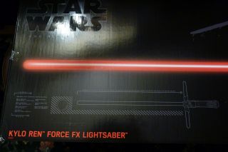 Star Wars The Black Series Force FX Lightsaber Kylo Ren 04 Red 3