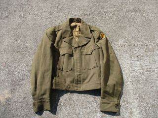 U.  S.  Army Wwii Od Wool Jacket With European Constabulary Shoulder Patch Size 40r