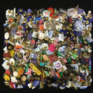Over 500 Collectible Vintage Plastic Lapel Pins All Different From Manufacture