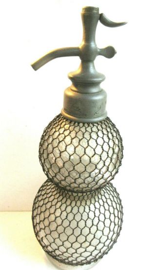 French siphon seltzogène,  2 white glass balls with wire mesh signed D.  FEVRE 2