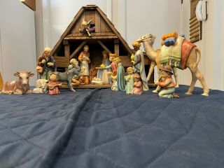 Vintage Goebel Hummel Nativity Set 16 - Piece Set With Crèche