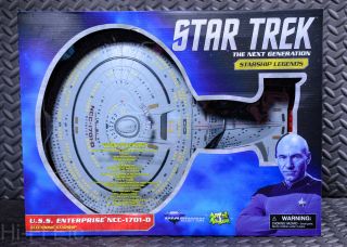 Diamond Select Star Trek Enterprise D Electronic Ship 1701 - D -,