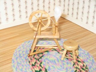 Dollhouse Miniatures & Collectibles Spinning Wheel Oak 1:12