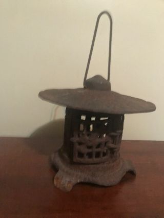 Vintage Cast Iron Pagoda Lantern Japanese Asian Candle Tea Garden 7 Pounds 11 "