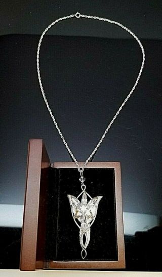 Lord Of The Rings - 18 " - Sterling Silver Chain And Pendant