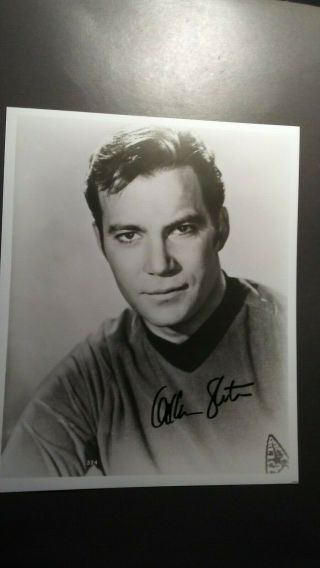 Star Trek Captain Kirk William Shatner Autographed Photo Cc850qxx