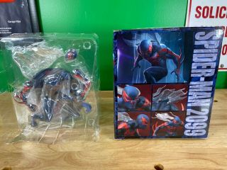 Kotobukiya Artfx,  Marvel Now Spider - Man 2099 1/10 Pvc Simple Assembly Figure