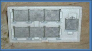 Dept 56 Village Chain Link Fence With Gate Set/3 Mib 52345