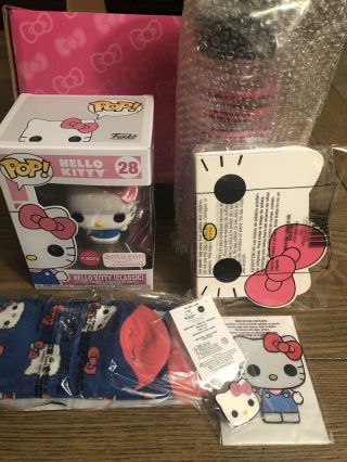 Hello Kitty Amazon Exclusive Box & Lady Liberty