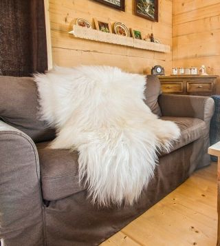 Big White Icelandic Sheepskin Rug Hide Fur Carpet Medical Cushion Home Decor