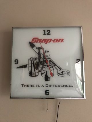 Snap - On Tools Ssx17p112 Vintage Square 15 " Glass Bubble Lighted Clock