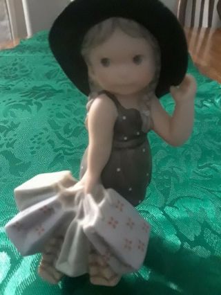 Kim Anderson Figurine 1999 Girl In Dress With Shopping Bags & Hat With Bow