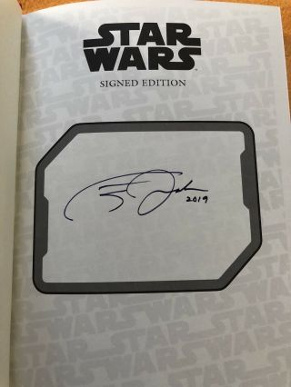 SDCC 2019 STAR WARS: THRAWN TREASON HARDCOVER SIGNED LIMITED EDITION WITH PIN 2