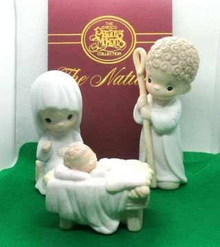 1995 Enesco Precious Moments 3 Piece Porcelain Bisque Nativity Set & Book Decor