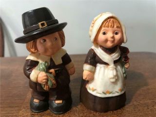 Hallmark Miniature Thanksgiving Boy Girl Pilgrim Salt Pepper Shakers