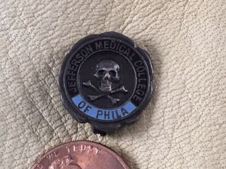 Vintage Jefferson Medical College Of Philadelphia Skull & Crossbones Pin Silver?