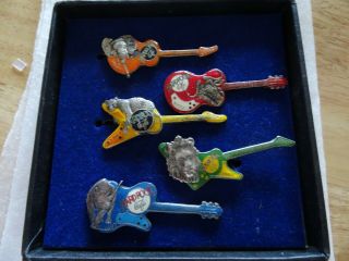 Hard Rock Cafe Pin Set Of 5 Pre - Unification Logo Guitars With Endangered Species