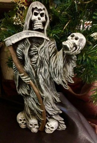 Grim Reaper " Behold The Skulls That I Reap " Statue 12 " High