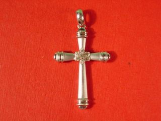 Vintage 14 Kt White Gold And Diamond Cross Crucifix Jesus Catholic Charm