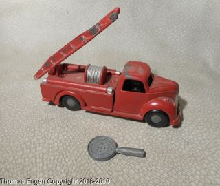 Vintage Chad Valley Toy Clockwork Fire Truck Wee - Kin Wind - Up 1:43 Scale England