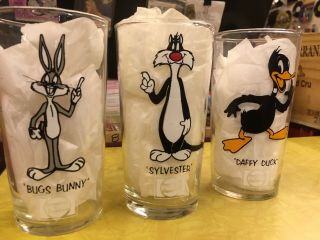 Vintage 1973 Looney Tunes Set Of 3 Lun Logo Under Pepsi Cartoon Comic Glasses