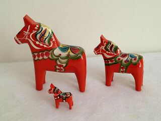 3 RED Vintage NILS OLSSON Hand Painted Wooden DALA HORSES Sweden Folk Art 2