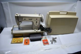 Vtg Singer Sewing Machine Model 237 Fashion Mate Case & Accessories Heavy Duty
