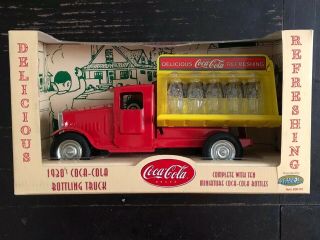 Gearbox Toys & Collectibles 1930’s Coca - Cola Bottling Truck 00101 -