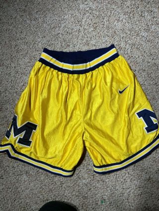 Vintage Nike Michigan Wolverines Basketball Shorts Fab 5 Era Sewn Ncaa Webber M