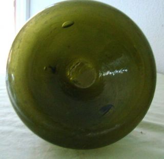 Pontiled 1690 - 1710 Dutch Olive Green Glass Onion Bottle Guyana 3