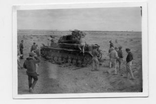 Photo Of A Knocked Out Panzer Iv At Tobruk 1943