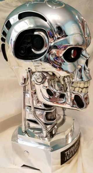 TERMINATOR 2 T - 800 Endoskeleton Bust 2009 BLURAY Release Limited Edition 2